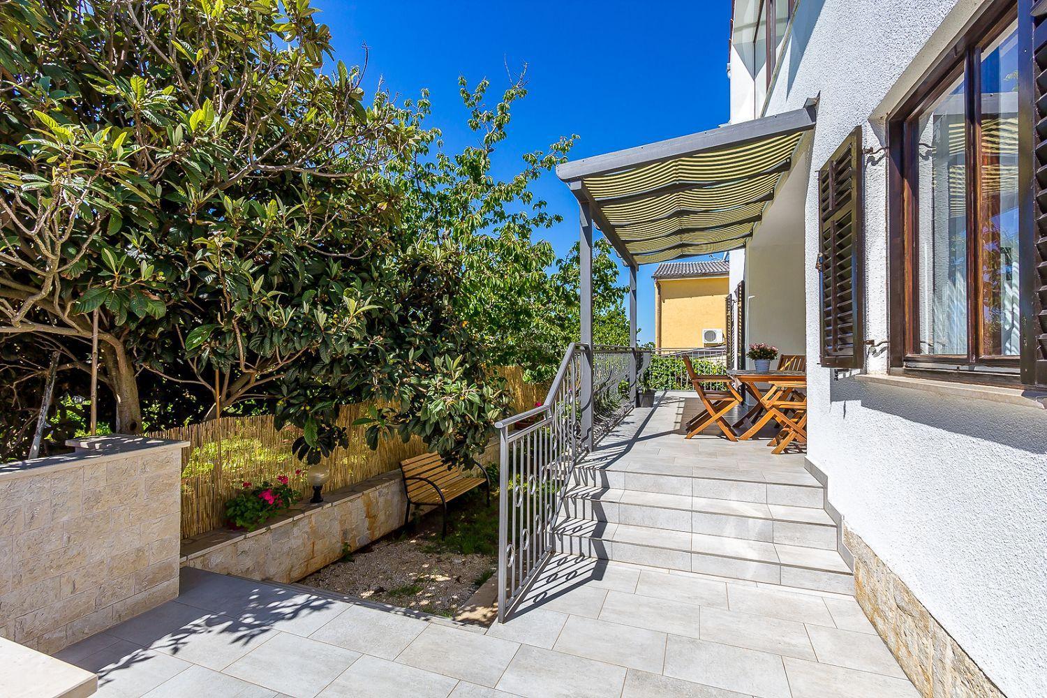 Neu Renovierte Ferienwohnung Mit Klima, Wlan, Terrasse Und Grill Pula Exterior photo